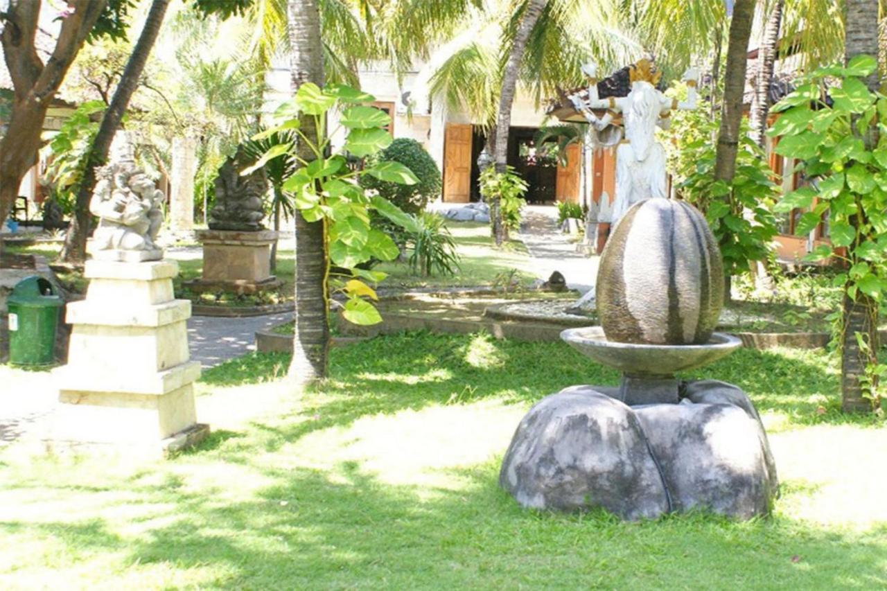 Oyo 2334 Melka Excelsior Hotel Singaraja Eksteriør bilde